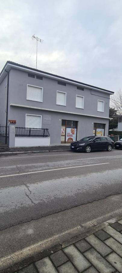 Affittacamere Cosulich Monfalcone Bagian luar foto